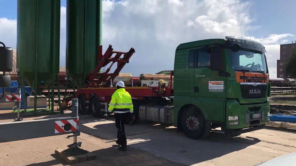 Silologistik Vermietung Humbert GmbH|Silologistik & Vermietung